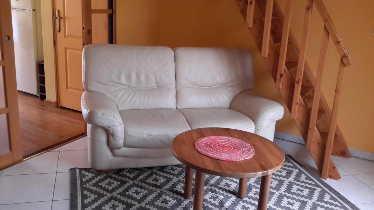 Agreable Logement Dans Petit Village Sud-Essonne Champcueil المظهر الخارجي الصورة