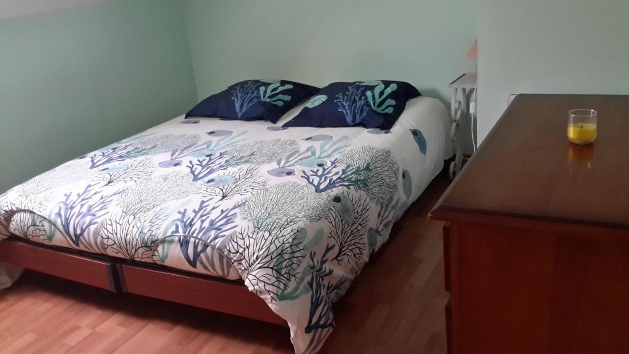 Agreable Logement Dans Petit Village Sud-Essonne Champcueil المظهر الخارجي الصورة